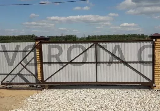 Механические откатные ворота с металлическим профилем 1850х3600