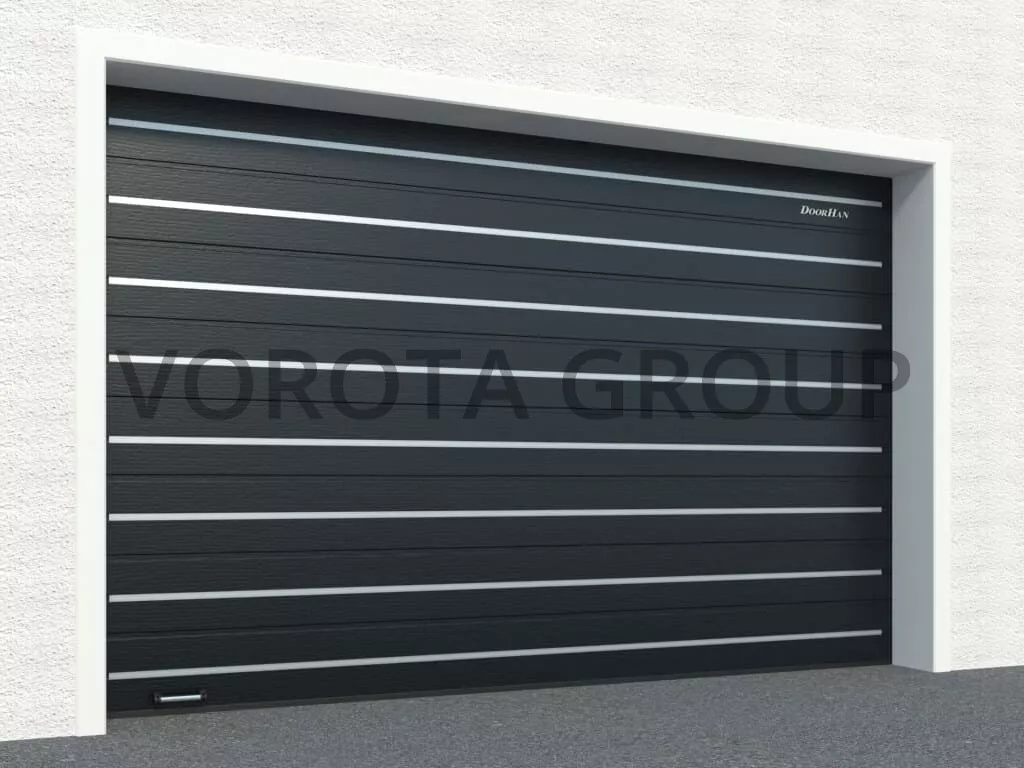 Автоматические ворота для гаража Doorhan с декоративными вставками 3500x2200
